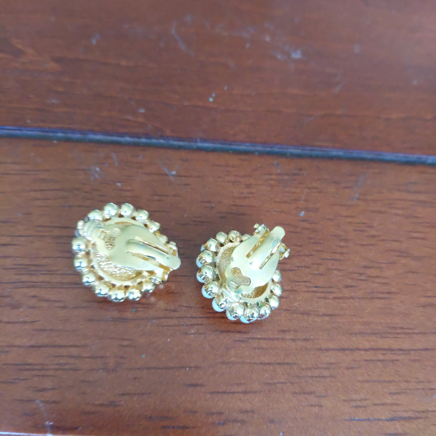 Vintage Round Clip Earrings