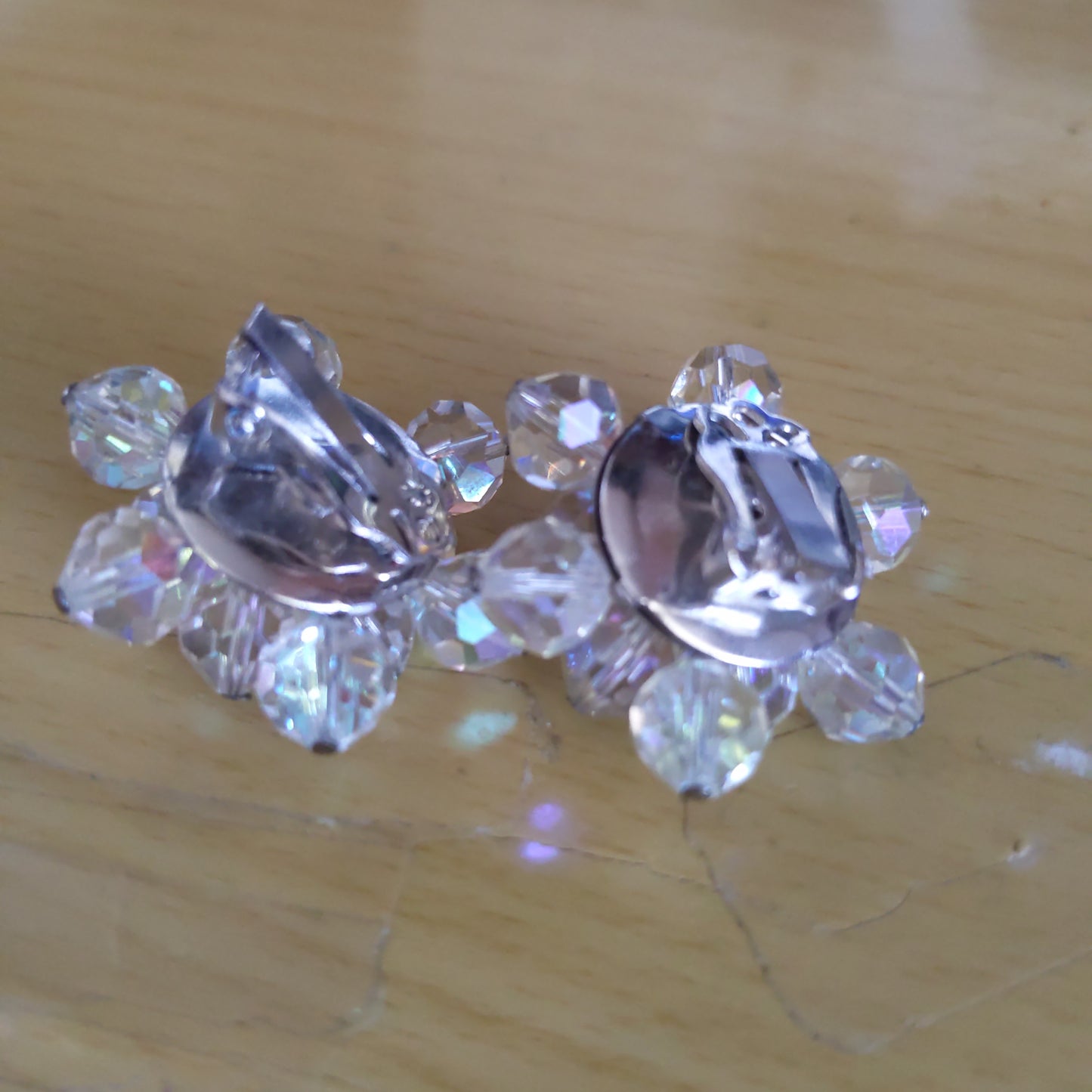 Vintage Australian Crystal Clip Earrings q