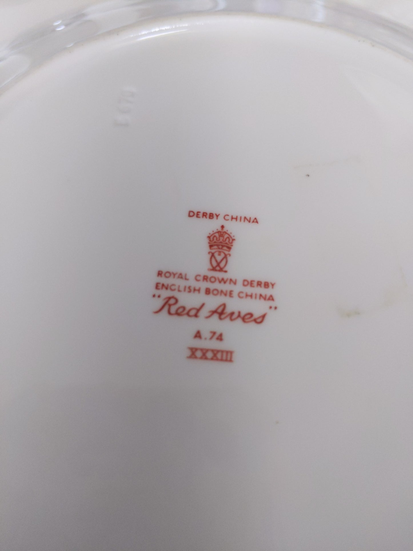 Red Aves Bird Collector Plate
