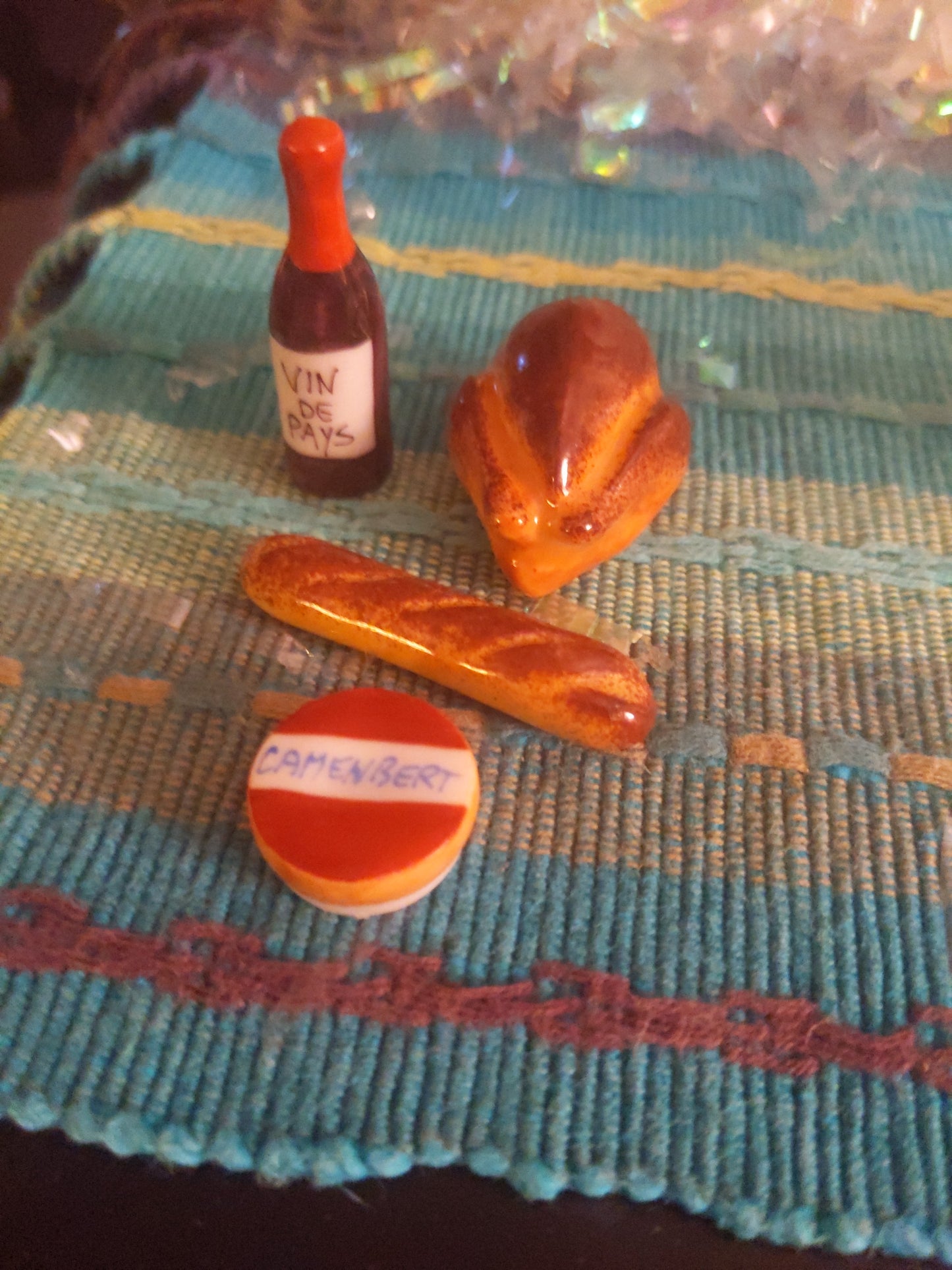 Limognes Miniature Basket with Food