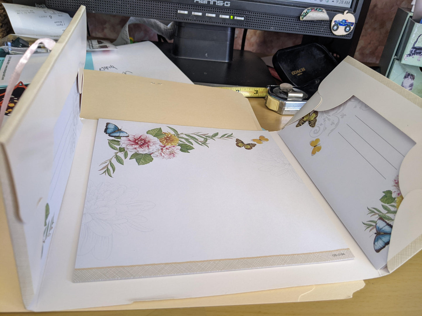 Dahia Hortenis Stationary Set