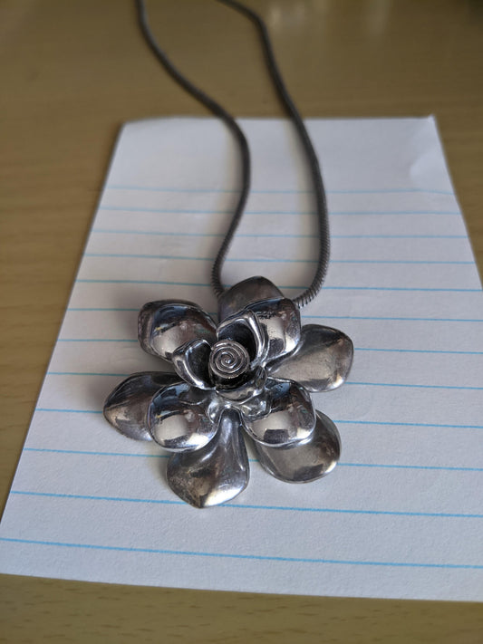 Big Silver Flowered Necklace