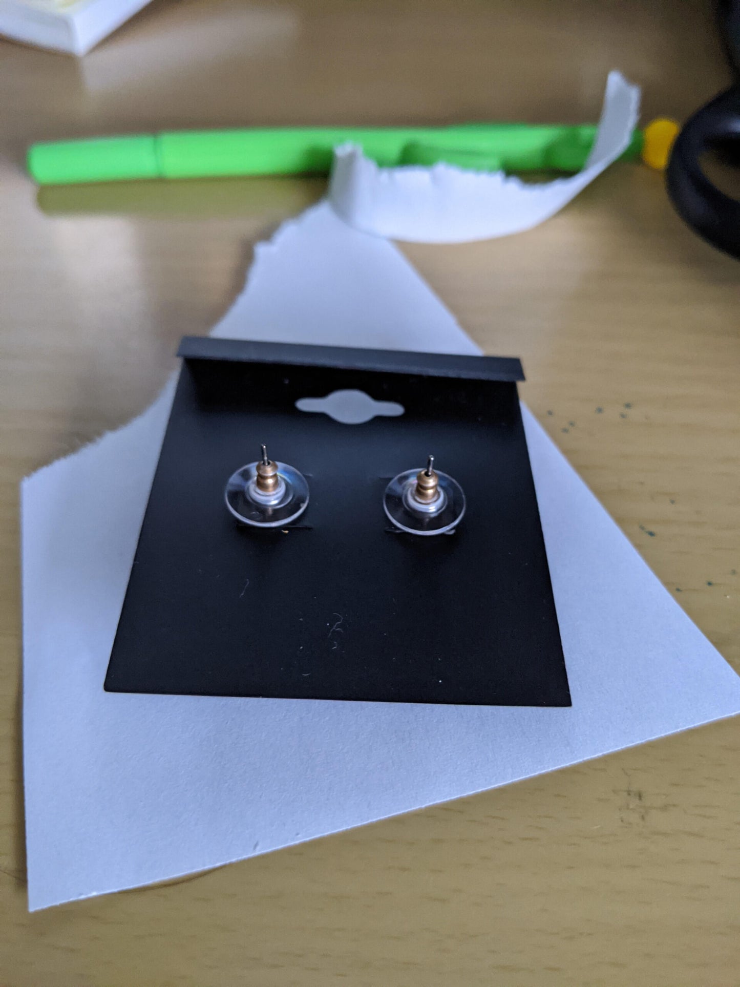 Round Post Gold Earrings-NEW