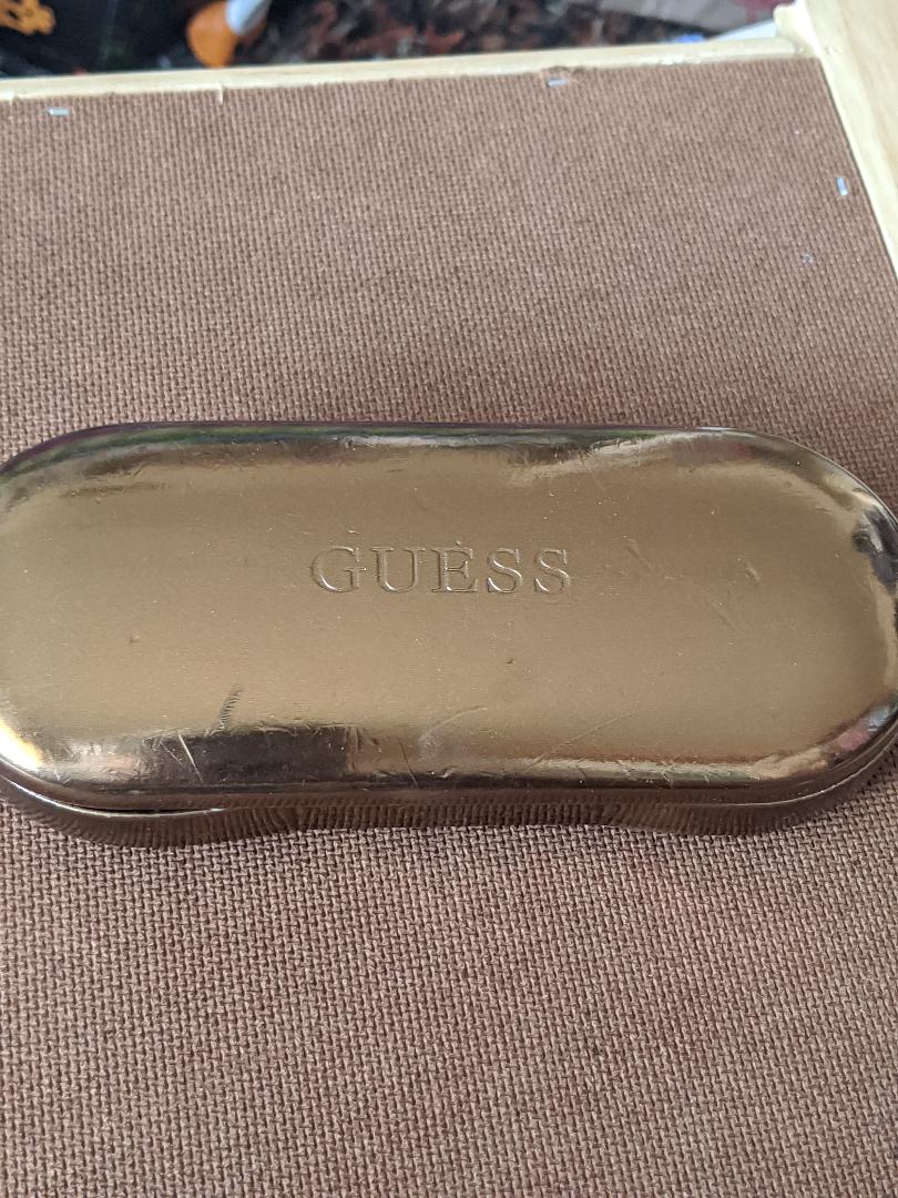 Guess Gold Eyeglass Holder