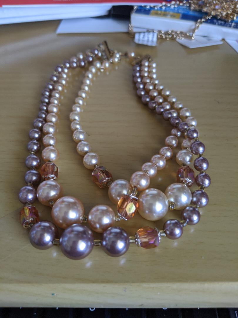 Triple Strand Pearl Necklace/Choker