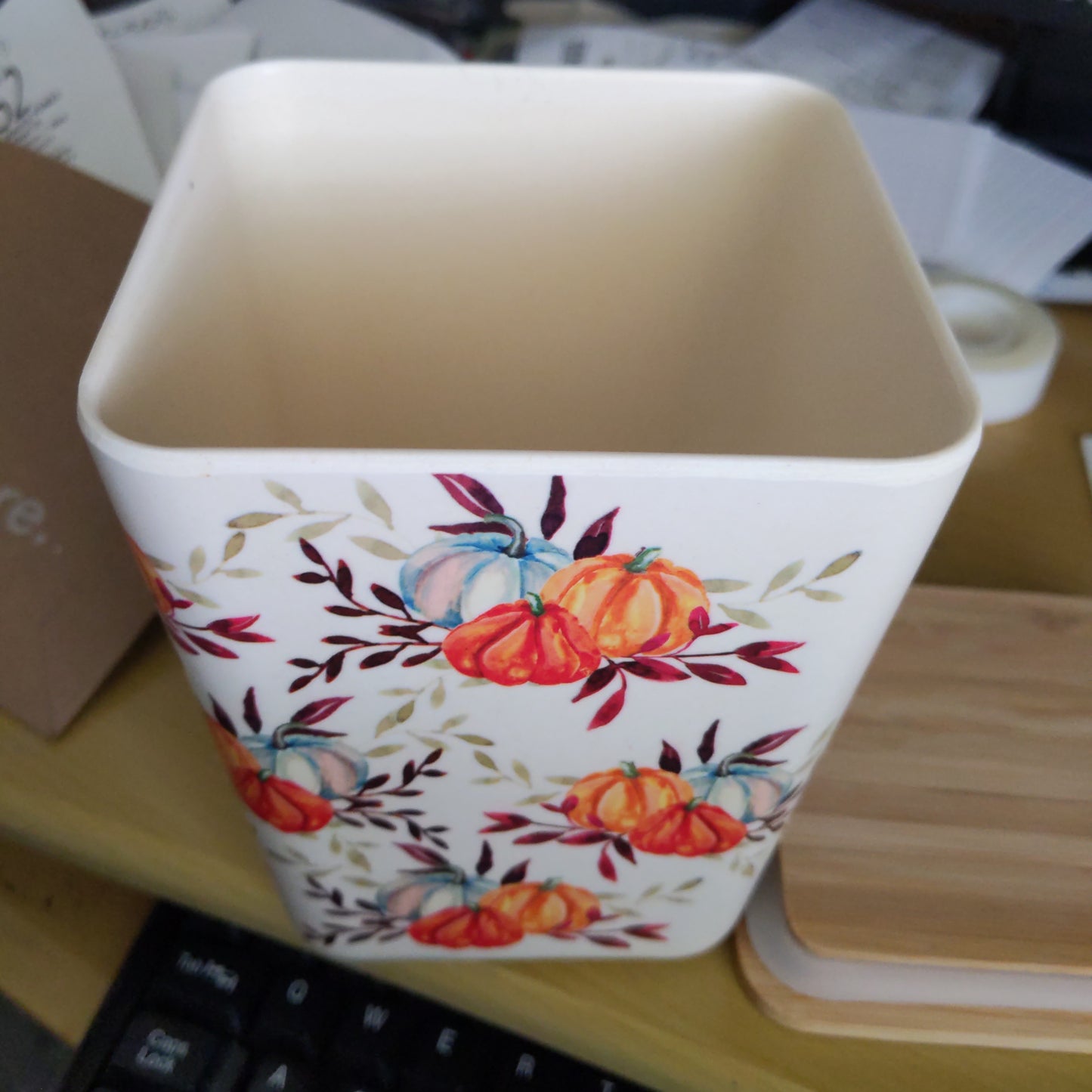 Autumn Container With Lid