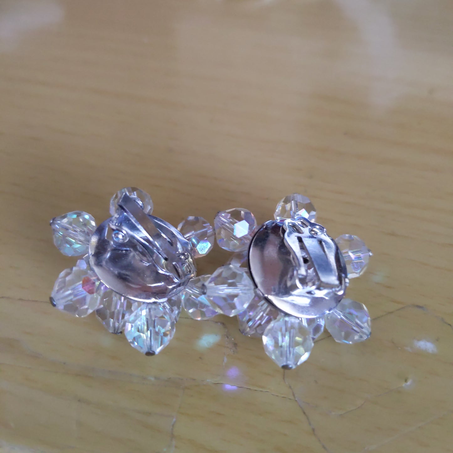 Vintage Australian Crystal Clip Earrings q