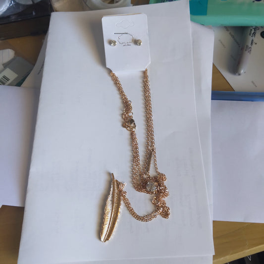 Unique Necklace/Earring Set