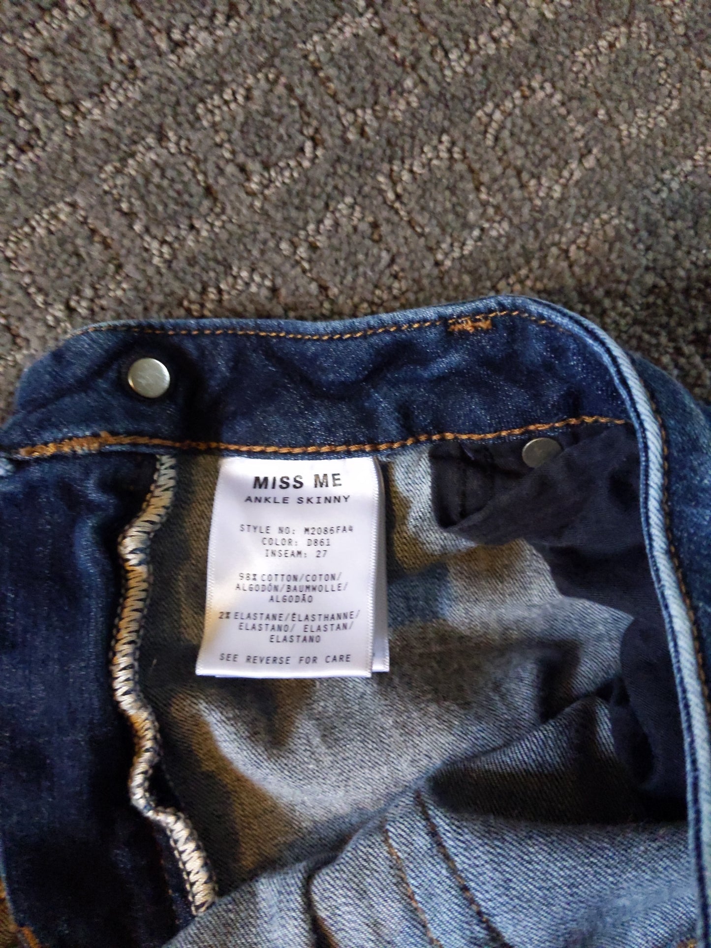 Miss Me Ankle Skinny Jeans size 31