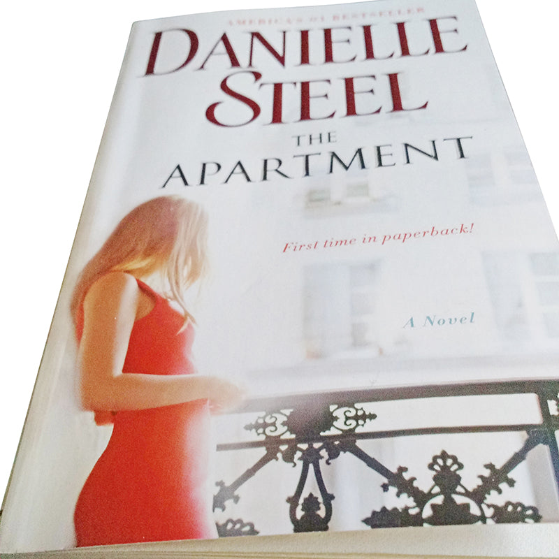 Danielle Steel " The Apartment"-NEW