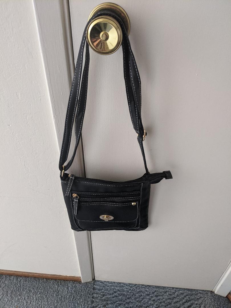 Medium Flat Black Handbag-NEW