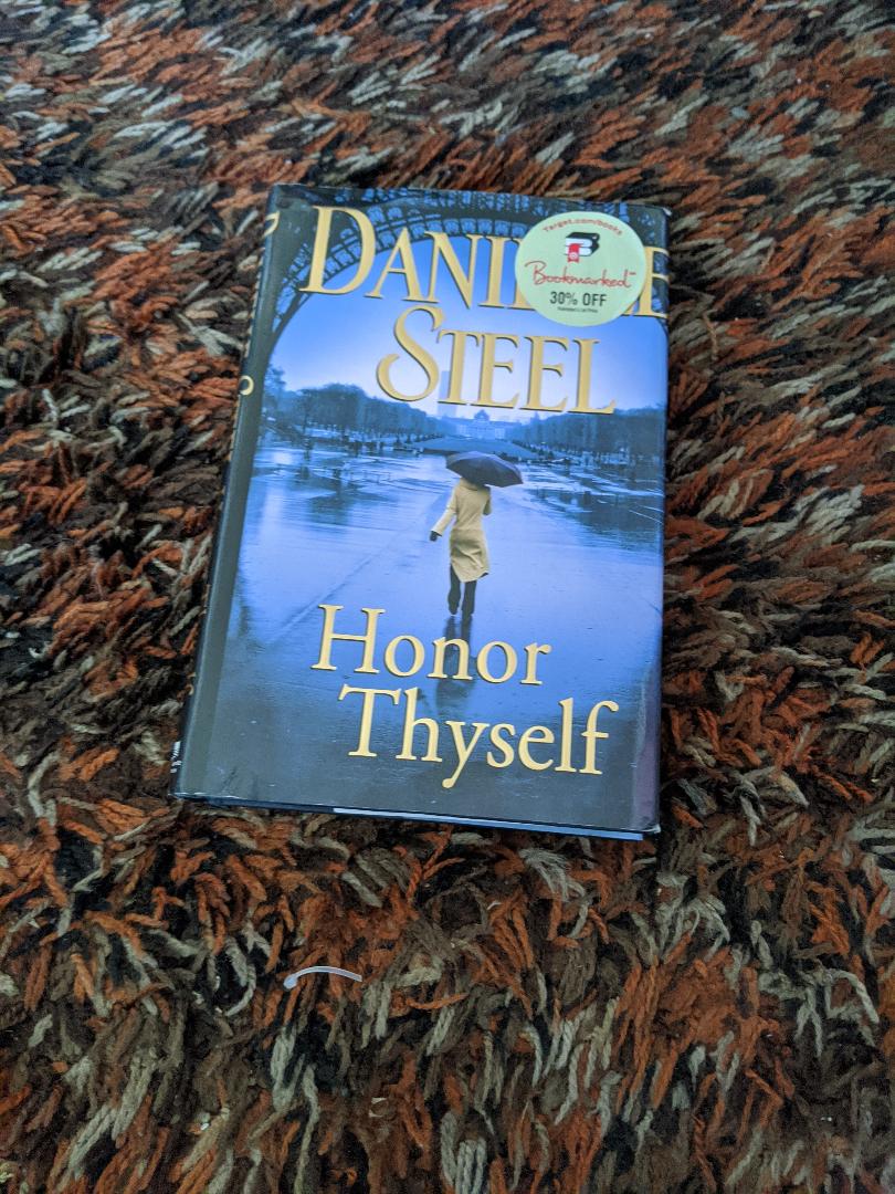 Honor Thyself by Danielle Steel-New